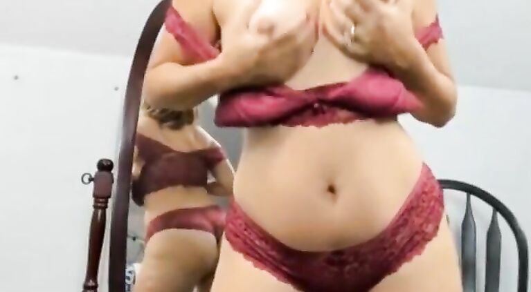 mature webcam MILF