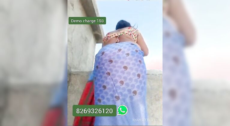 Indian Bhabhi’s big boobs in blouse