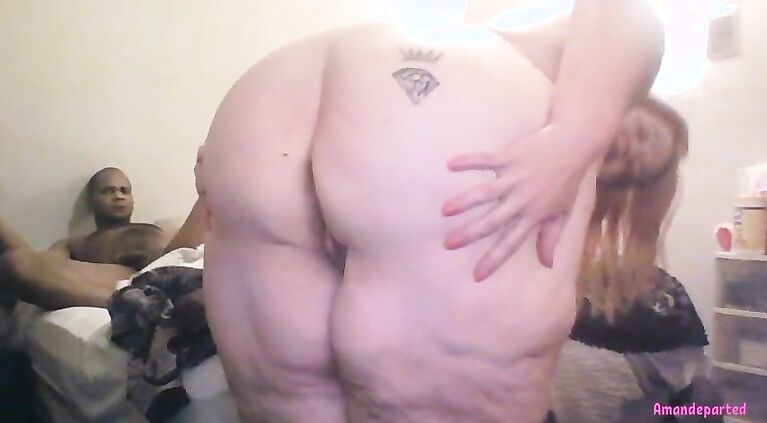 Redhead BBW Milf Shows Ass & Pussy