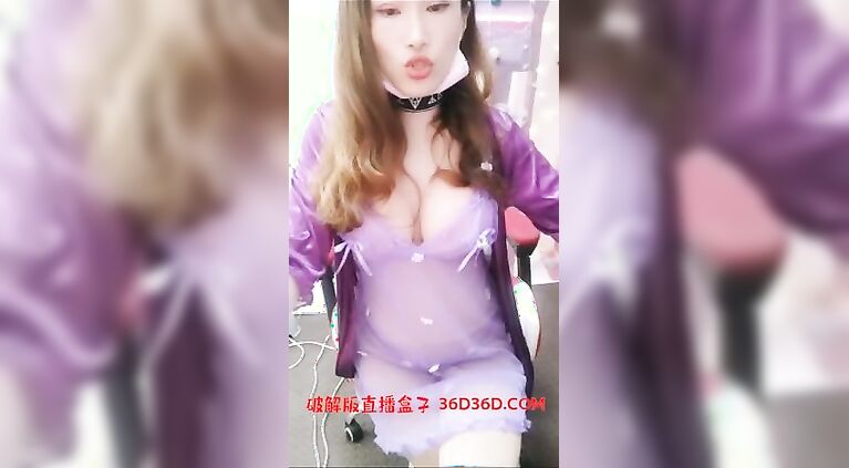 Chinese hot girl homemade webcam sex & shower sex