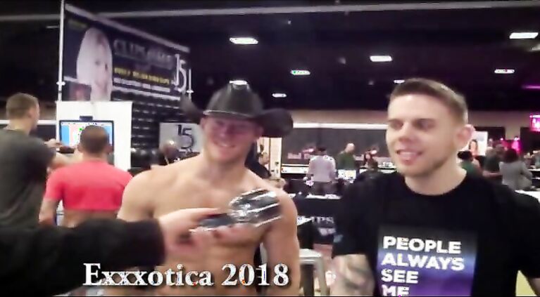 male chaturbate stars with jiggy jaguar Exxxotica Denver co 2018