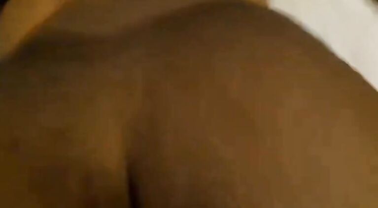 Shaking my thick booty