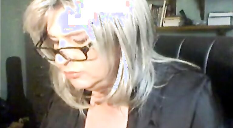 Cam and hitting the cock pipe