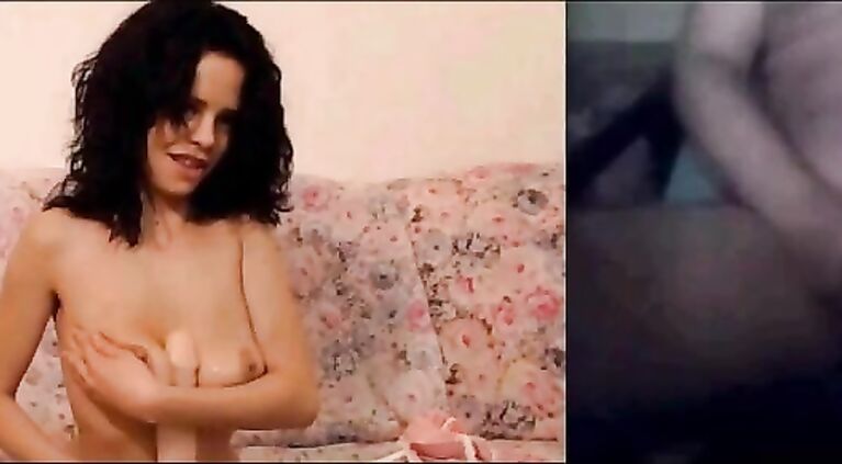 Samira squirts and makes me cum a lot in webcam