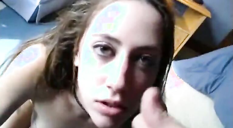 cam-slut swallows every drop