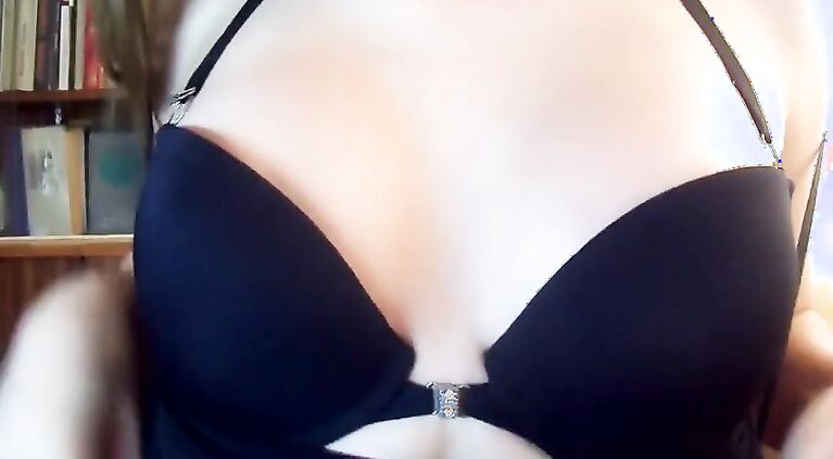 Cam girl, sexy and cute