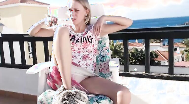 Cute Blond Teen teasing Balcony lush coconut_girl1991_271116 chaturbate REC