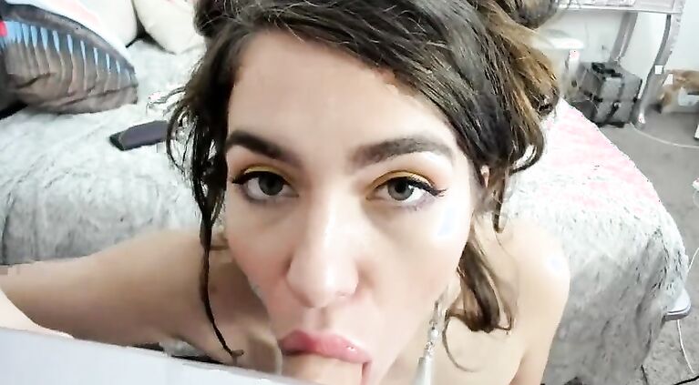 Marley giving you a virtaul Blowjob