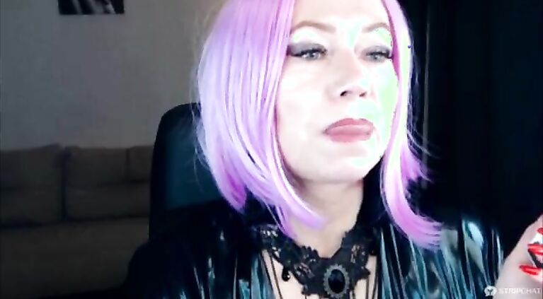 My wife is a webcam slut! But this bitch has no equal in her business! ))