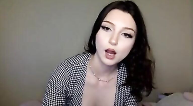 CHATURBATE CAMGIRL W LUSH + LACE STOCKINGS TEEN BEDROOM LIVSTREAM RECORDING