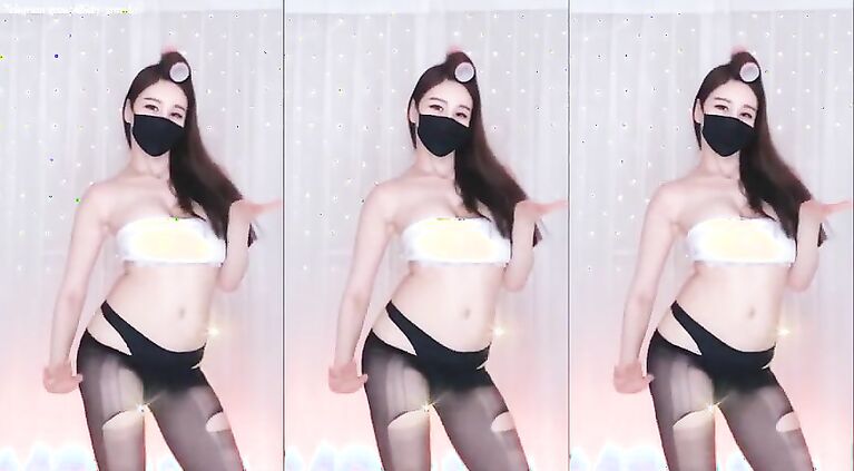 Korean sexy bj and nude dance