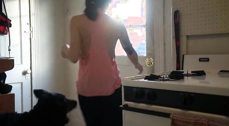 Camgirl Eliza Seduces Pizza Delievery Boy