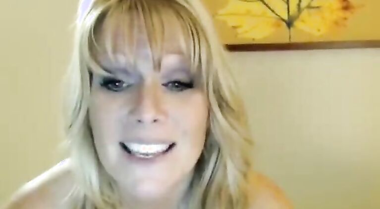 Lesbian Milfs