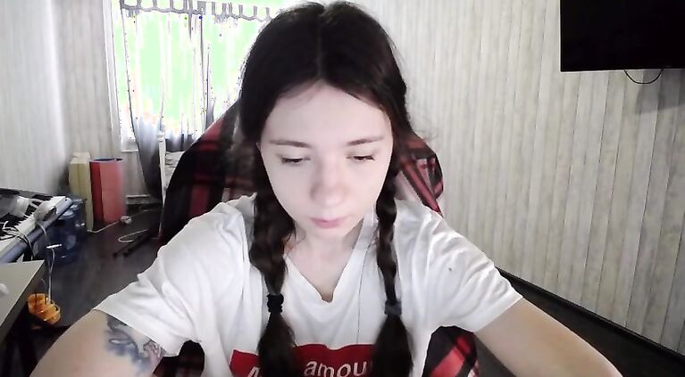 girl Talk to her stepmother and Masturbat same time(chaturbate:Sexy_B0rsch)